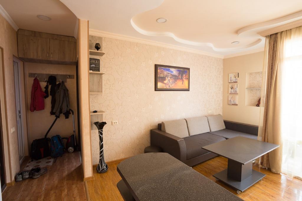 Квартира У Старого Бульвара Batumi Exterior foto